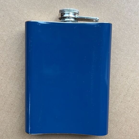 Stainless Steel Flask 8 Oz - Picture 4 of 8